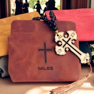 Personalized Full-Grain Leather Rosary Pouch – Custom Rosary Holder for Men & Women – Handmade Religious Gift Case for Prayer Beads