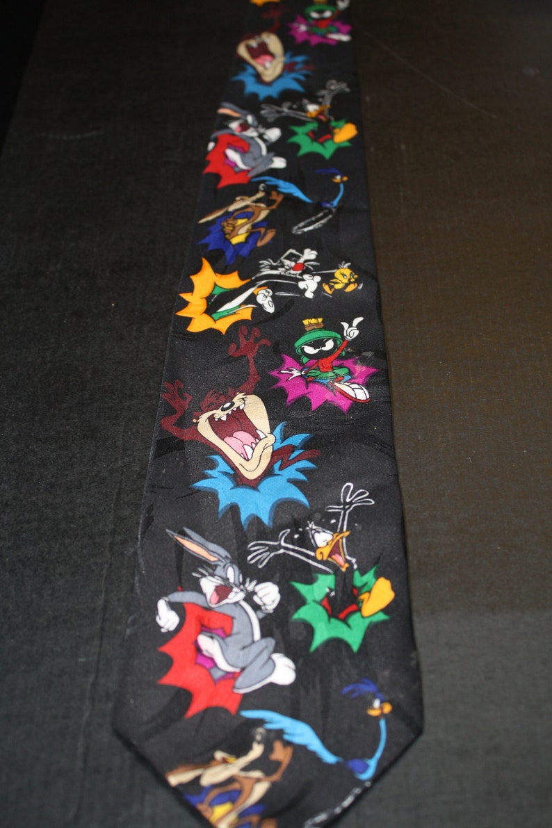 Looney Tunes Characters Neck Tie