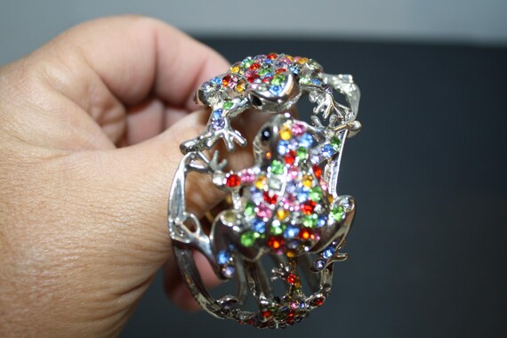 Rhinestone 'Frogs' Spring Closure Bracelet - image 4