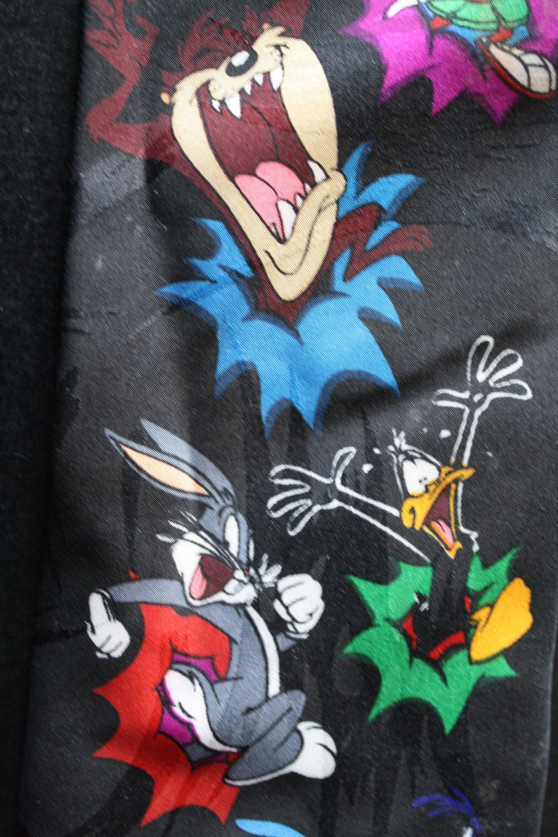 Looney Tunes Characters Neck Tie