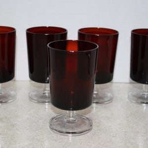 Luminarc 'Cavalier' Ruby Red Wine/Water Goblets w/Clear stem made in France by Cristal D'Arques