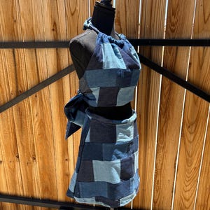 Top dos nu en patchwork en denim avec plis