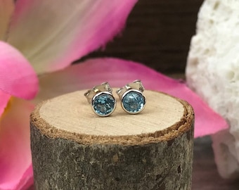 4mm Blue Topaz stud earrings in 14k white gold, gift for her, everyday earrings , minimalist, gemstone, fashion earrings, gifts for kids