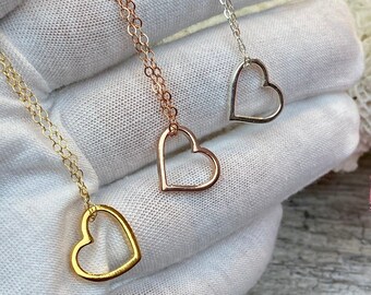 Collar de corazón abierto chapado en oro de 14 k, colgante de corazón de plata esterlina