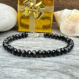 Chunky black spinel men beaded bracelet, beautiful and super shine bracelet, Handmade bracelet, healing gemstone bracelet, unisex 6mm, 5mm