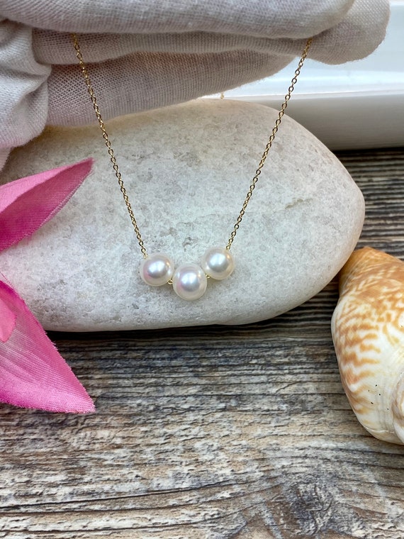 3 Pearls Floating Necklace in 14k Gold Filled Chain, 8mm Pearls