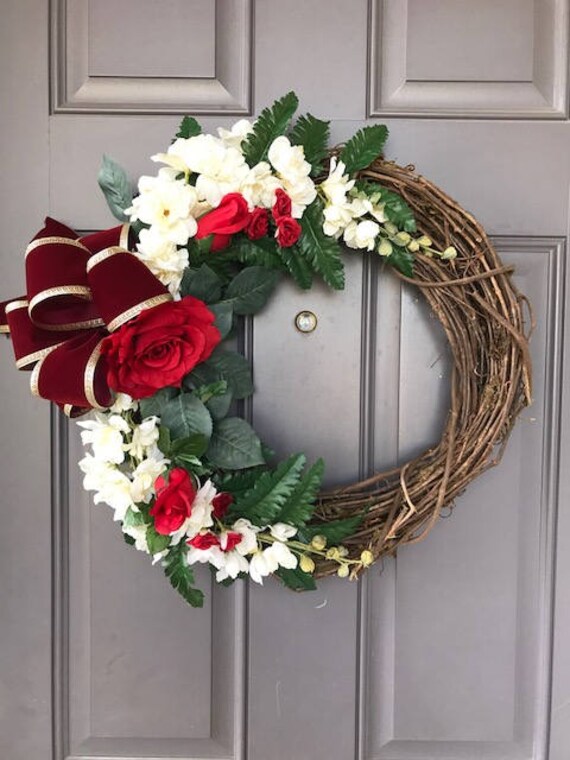 How to Decorate a Grapevine Wreath for a Wedding: Stunning Ideas