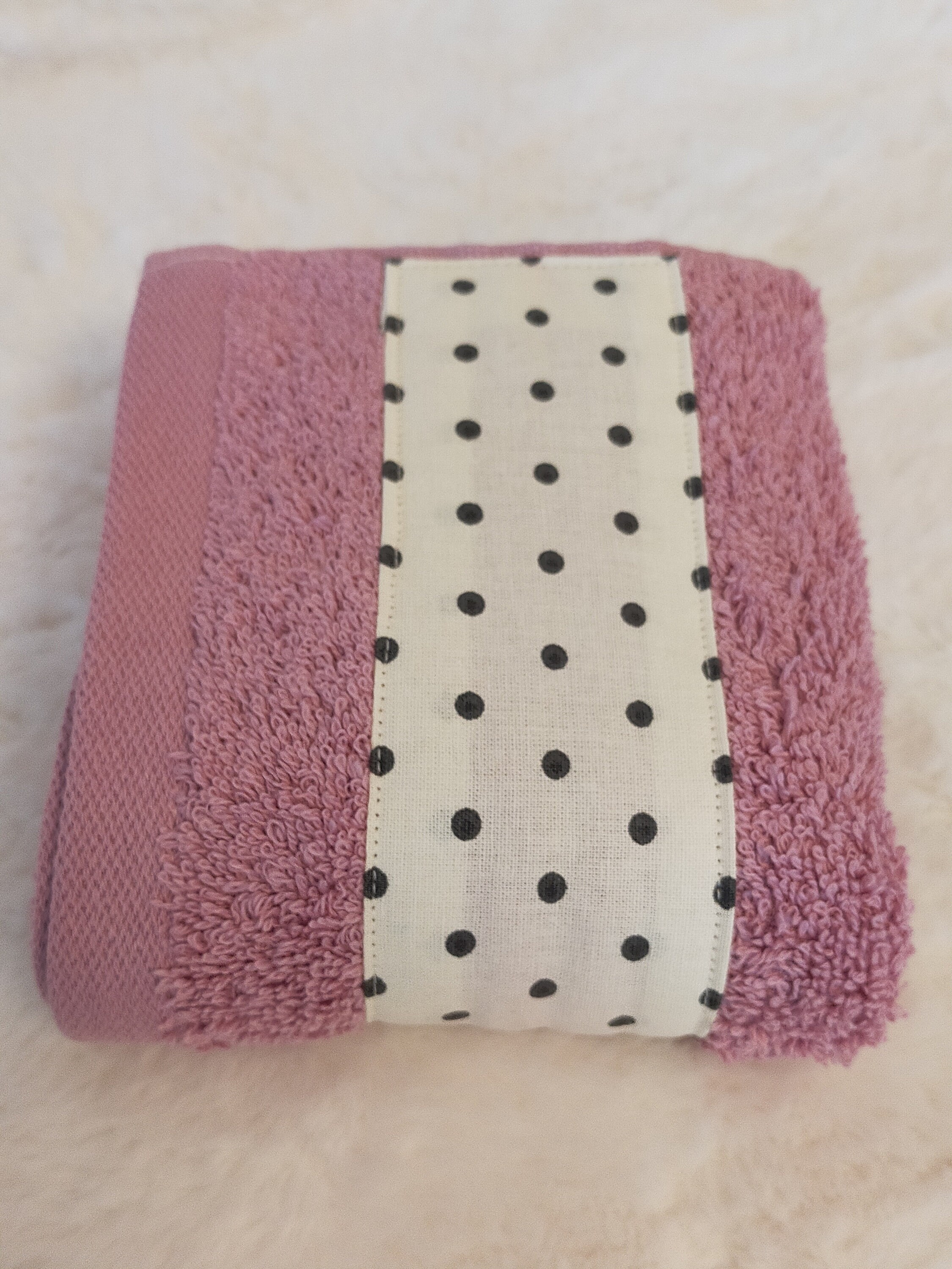 tiny hand towels