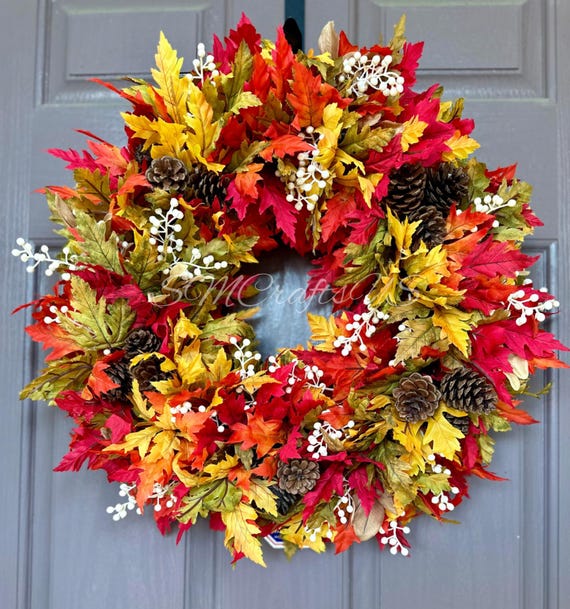 Maple Leaf Fall Wreath: Autumn Door Decor with Pinecones & Berries