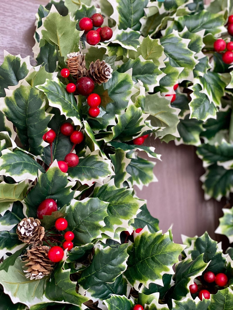Holly Wreath/ Christmas Holly Wreath With Berries and Pinecones/winter ...