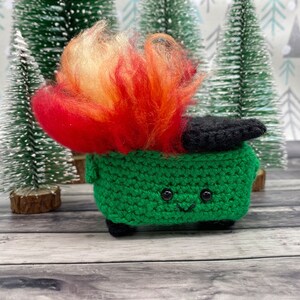 Dumpster Fire Ornament Crochet Pattern 2020 Pandemic Quarantine Year Christmas Pattern image 4