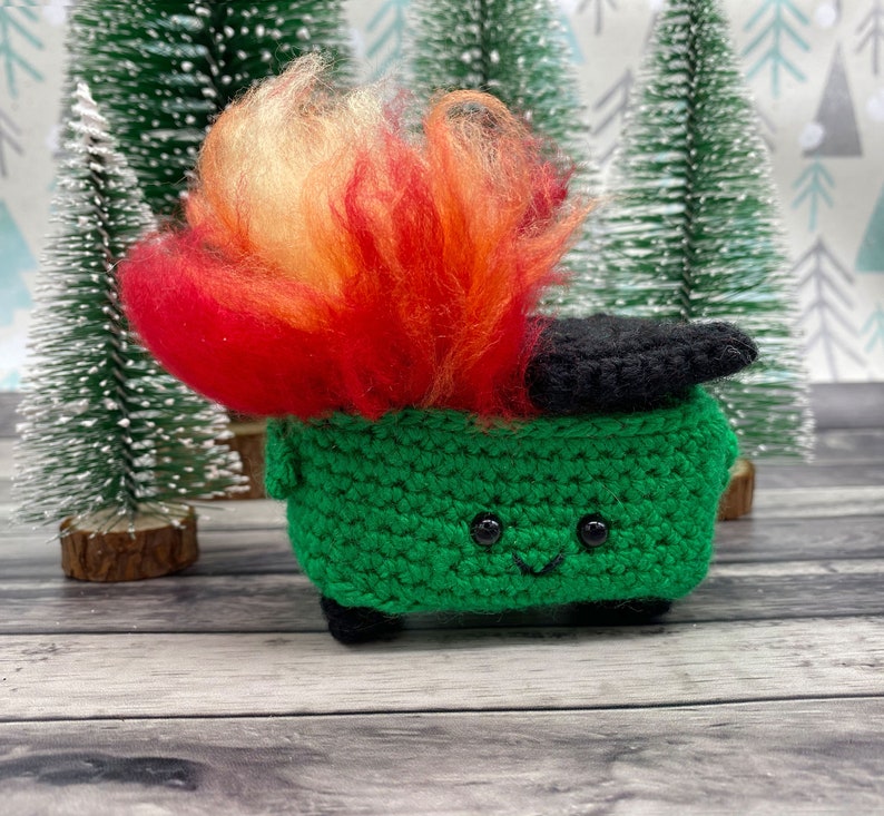 Dumpster Fire Ornament Crochet Pattern 2020 Pandemic Quarantine Year Christmas Pattern image 4