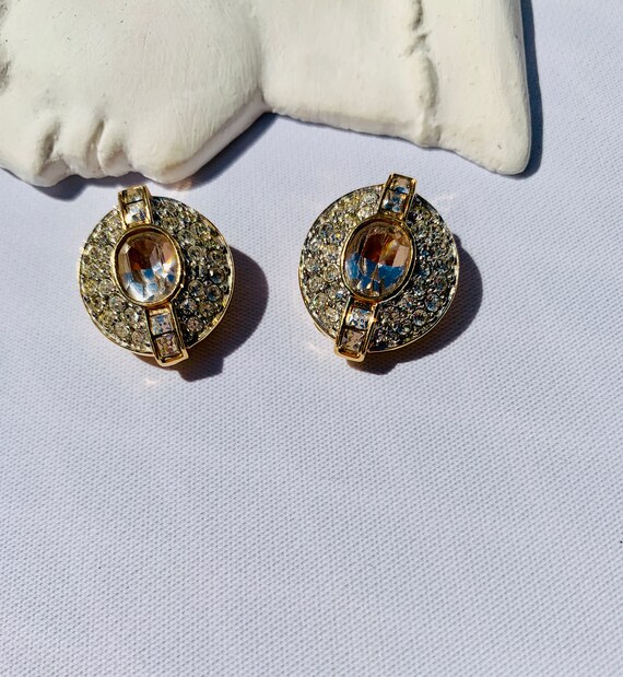 Vintage 1980's champagne rhinestone...stunning ear