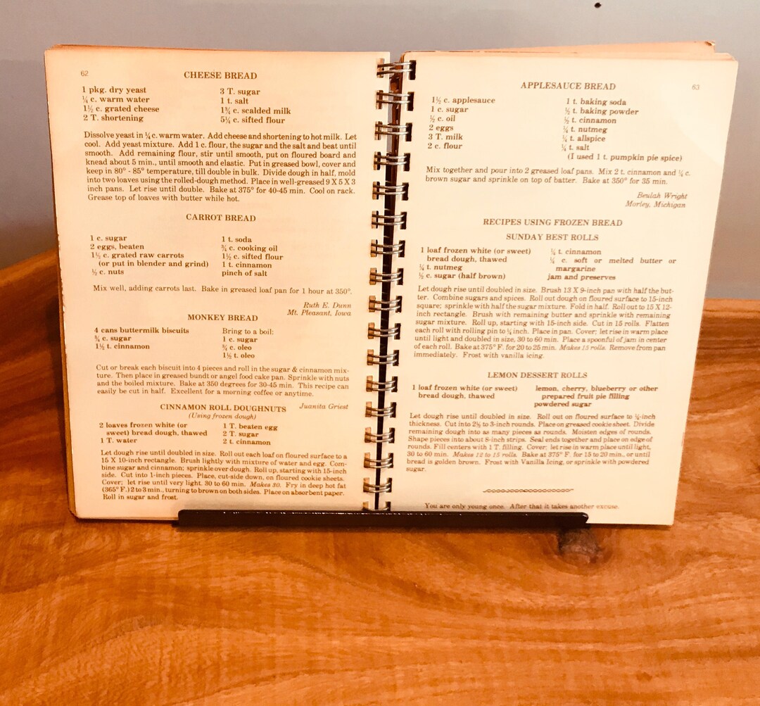 COOKBOOK HOLDER, Metal Recipe Holder, Cookbook Stand, Cookbook Holder