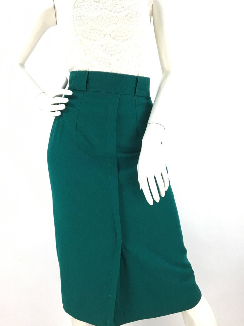 grass skirt fabric