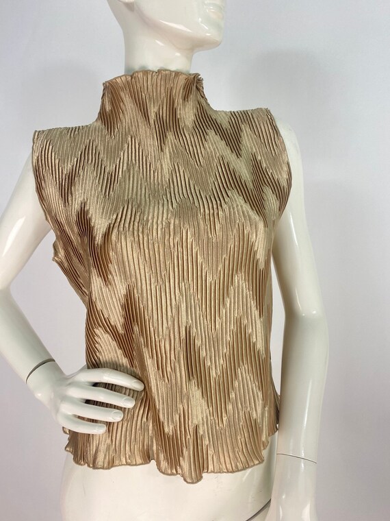 Gold Sleeveless Blouse/vintage Gold Top 