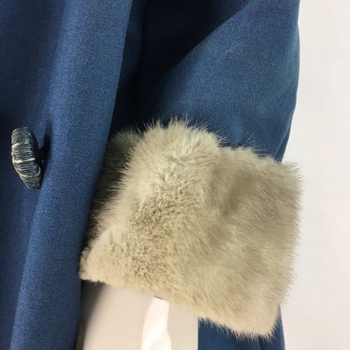 Classic 50s/60s vintage jacket mink collar and cuffs. Mid century winter shops coat, quality made, lined jacket.