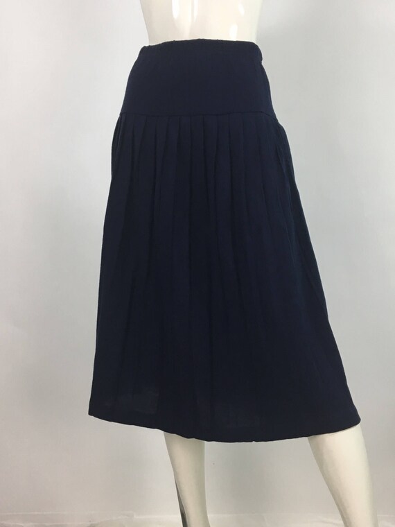 80s navy pleated midi skirt