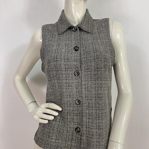 Sleeveless blouse, Liz Claiborne top, size medium