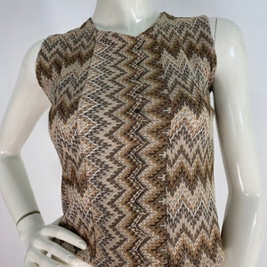 Vintage sleeveless geometric print top