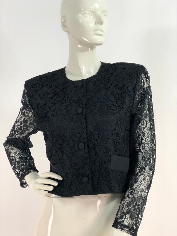 80s shoulder pads/1980s lace blazer