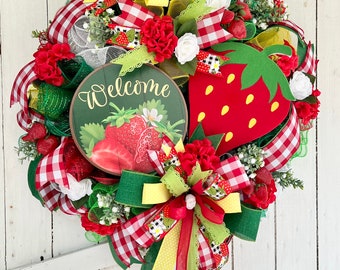 Summer wreath for front door, spring wreath, front door decor, home decor, front door decor, strawberry wreath, strawberry decor, welcome