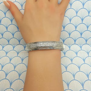 Vintage Chunky 925 Sterling Silver Hinged Bangle Bracelet - Hallmarked Birmingham 1974