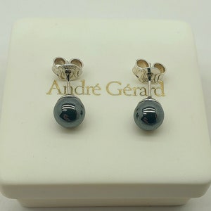 Vintage 925 Sterling Silver and Glass Black Pearl Stud Earrings With Box