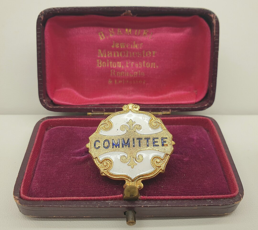 Vintage 1930s/40s Brass and White Enamel Committee Members Club Badge ...