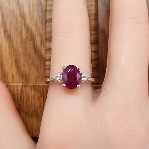 Natural Large 1.55cts Malagasy Ruby and Cambodian Zircon 925 Sterling Silver Ring with Box