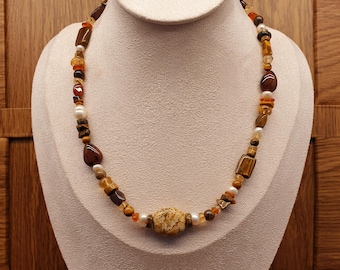 Collar de plata de ley 925 con ojo de tigre, perlas y piedras semipreciosas, con bolsita de regalo bordada.