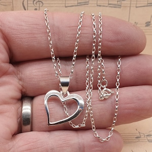 Vintage 925 Sterling Silver Love Heart Pendant Necklace