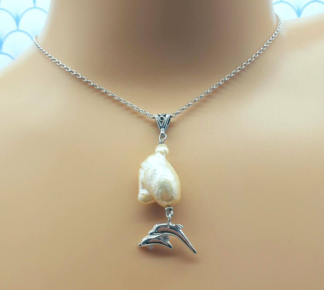 Vintage 925 Sterling Silver and Unusally Large Natural Freshwater