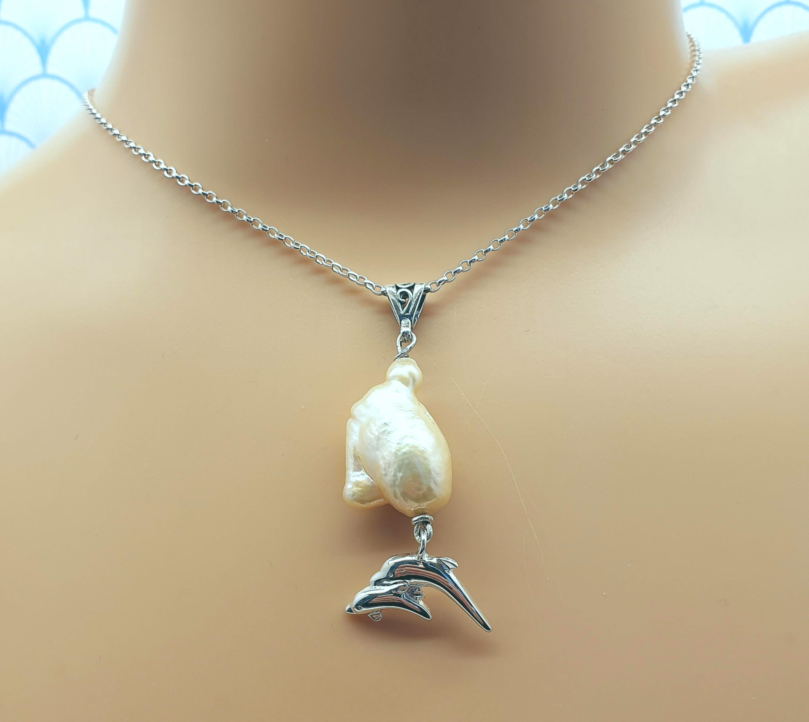 Vintage 925 Sterling Silver and Unusally Large Natural Freshwater