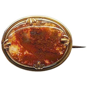 Antique Georgian [Circa 1800] Pinchbeck Gold and Dendritic Moss Agate Cabochon Lace Pin (Fichu) Brooch
