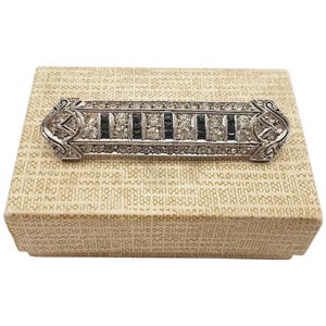 Vintage 1930s Art Deco High Grade 935 Sterling Silver and Paste Glass Gemstone Bar Brooch with Box