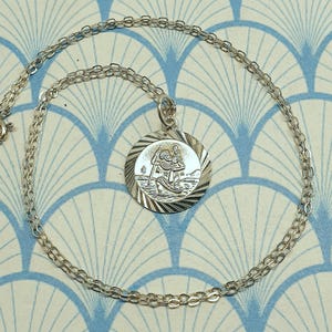 Vintage 925 Sterling Silver Small St Christopher Medallion Pendant Necklace