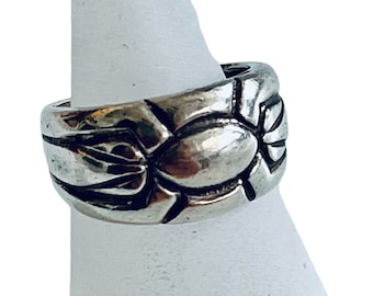 Vintage Sterling silver ring