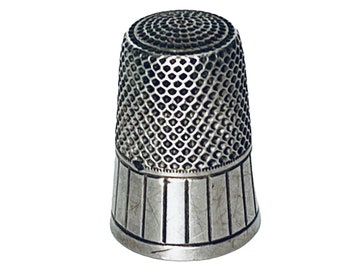 Vintage Sterling silver thimble