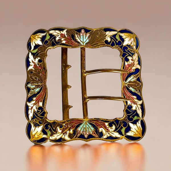 Antique buckle with floral decoration in enamel