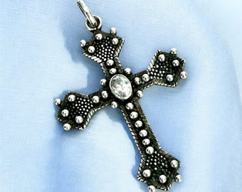 Sterling silver cross pendant