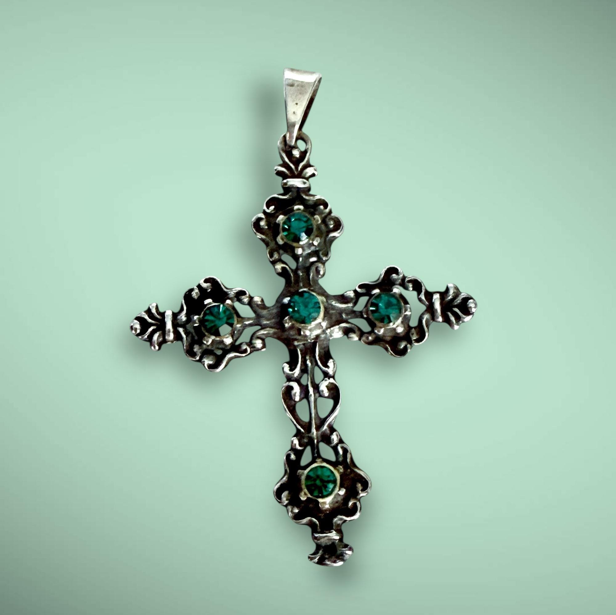 Pendentif Croix Vintage En Résine Avec Strass Vert - Bijou Signé, Grande Taille, Occasion