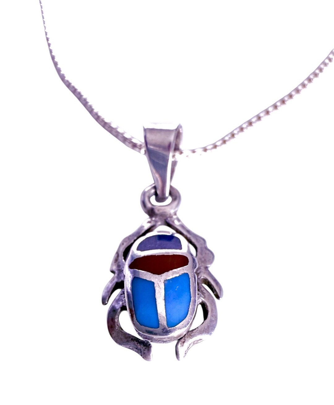 Pendentif Scarabée En Argent 925/1000 Travaillé En Relief - Chaîne Incluse - État Occasion Bon