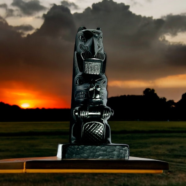 Vintage Boma native Indian totem in reconstituted stone