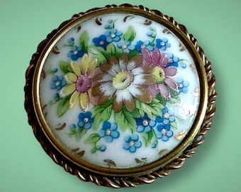 Limoges brooch with floral decoration