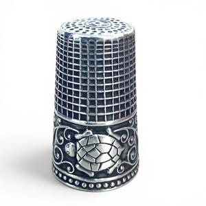 Sköldpadda i sterlingsilver dekorerad med sköldpadda
