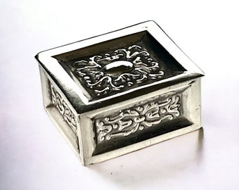 Reserved for Paulo - Sterling silver pill box
