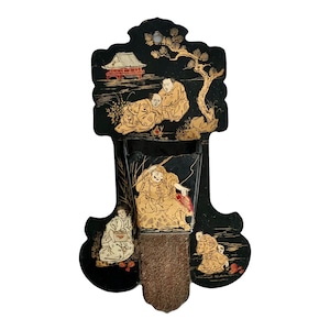 Lacquered match holder with oriental decoration, Chinoiserie