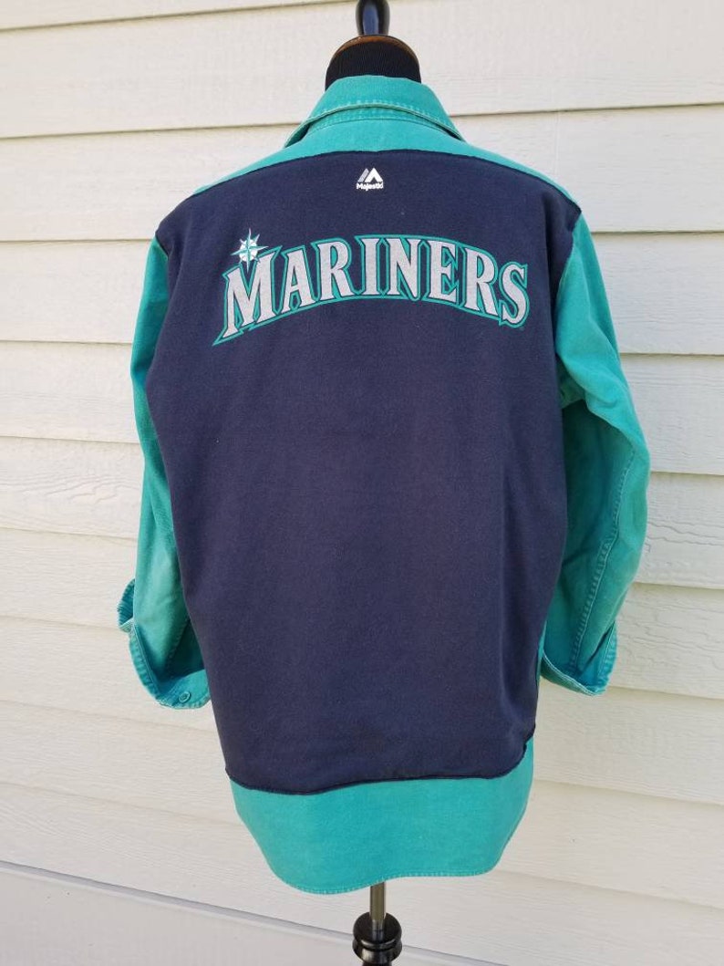 mariners button up shirt