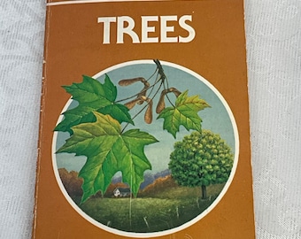 A Golden Guide Trees Full-Color Easy-To-Use Revised Edition 1987 Paperback